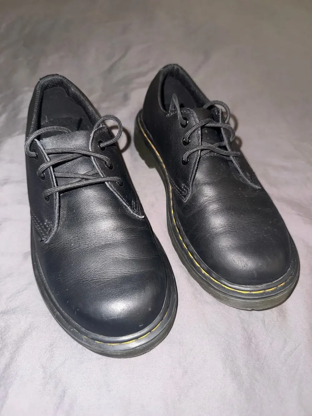 Dr Doc Martens Junior Sz 3 Softy Leather Flats Shoes